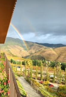 A rainbow with Douro River