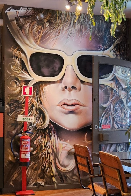 Mural at Mana restaurant, Cascais