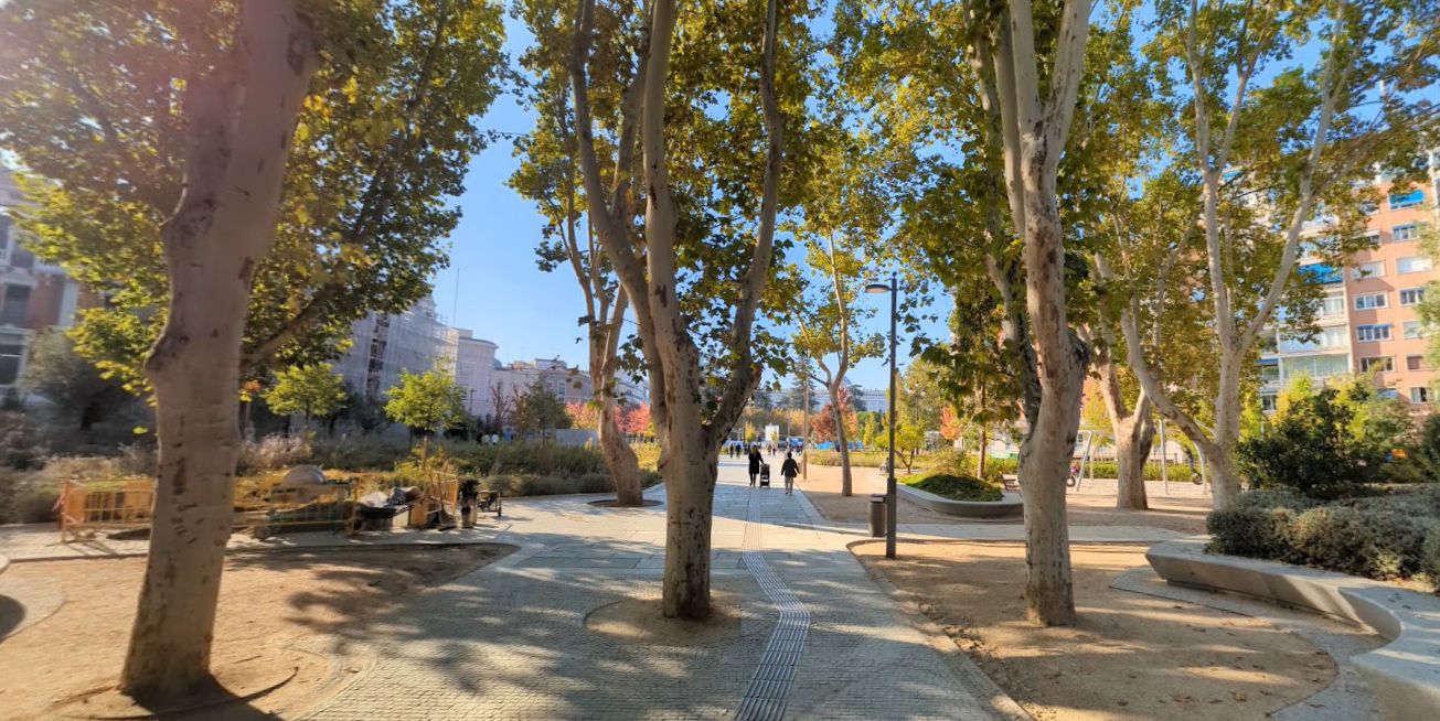 Plaza de España treed park