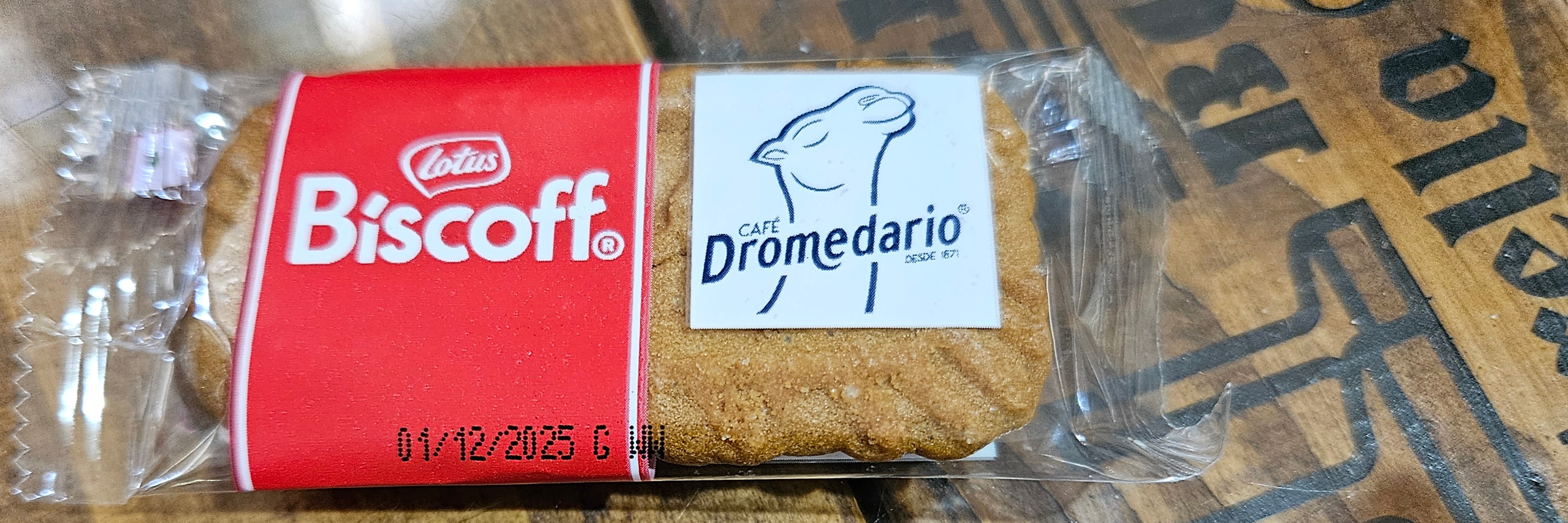 Cafe Dromedario-branded Biscoff