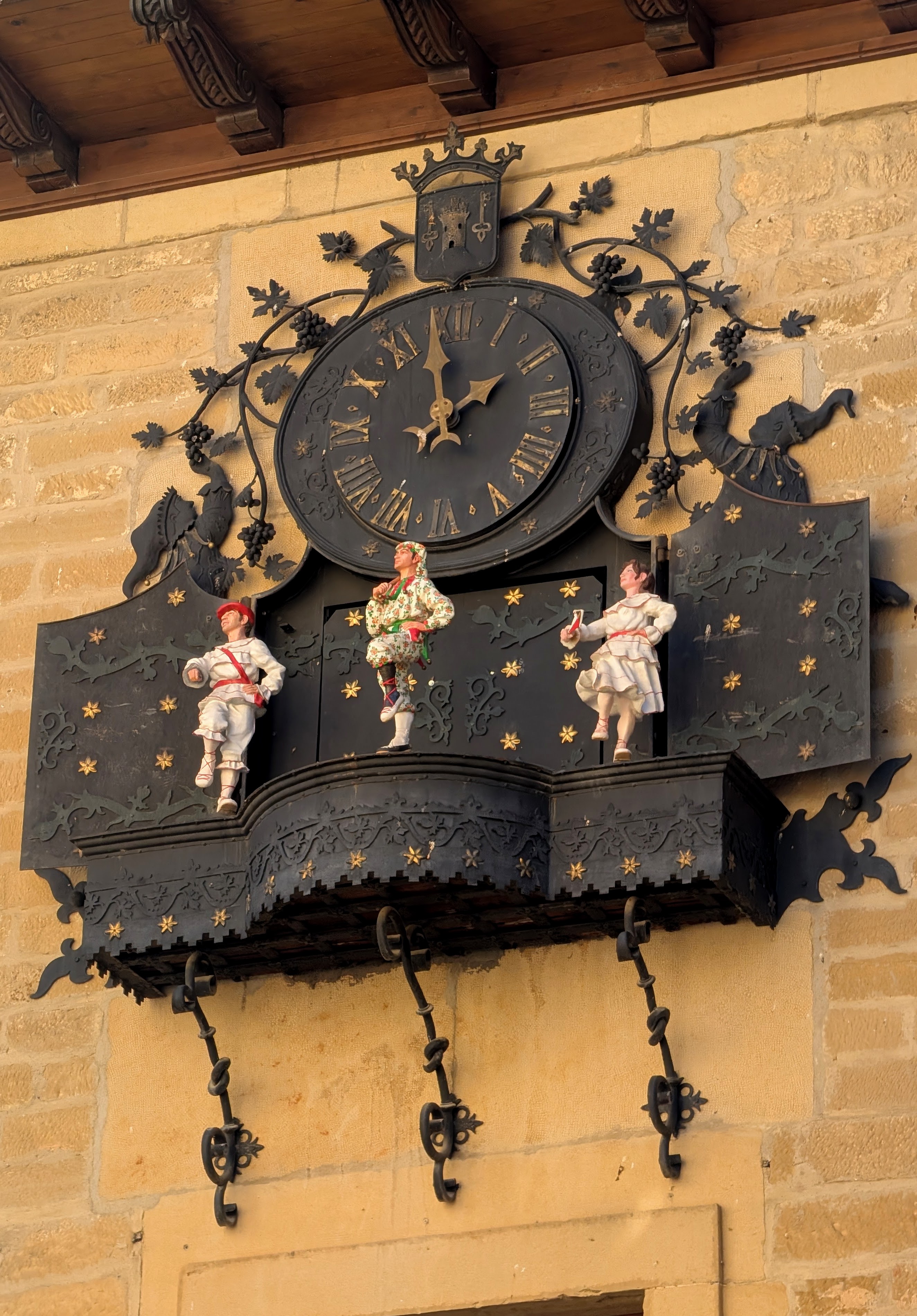 Animated wall clock in Laguardia