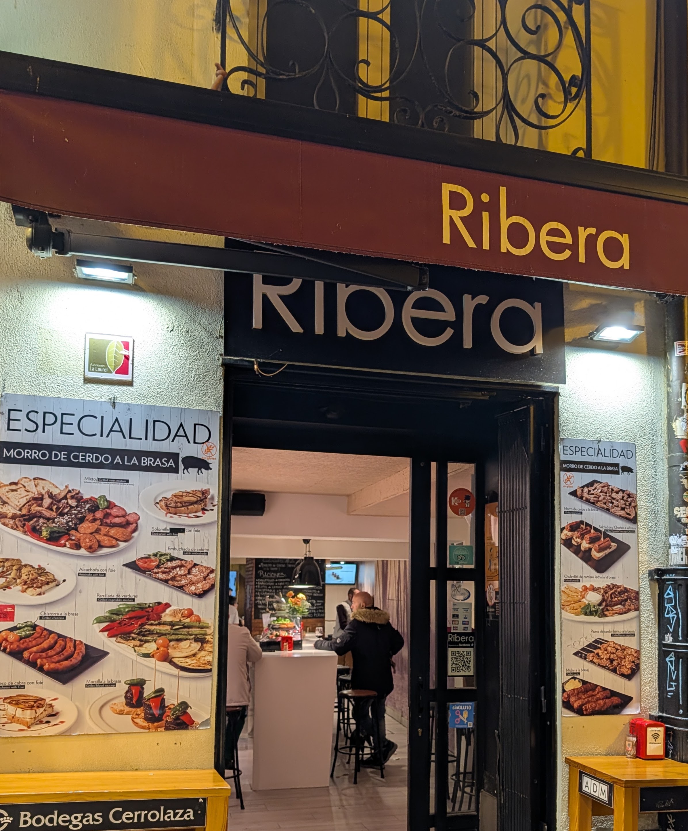 Ribera pinchos bar with menus at the door