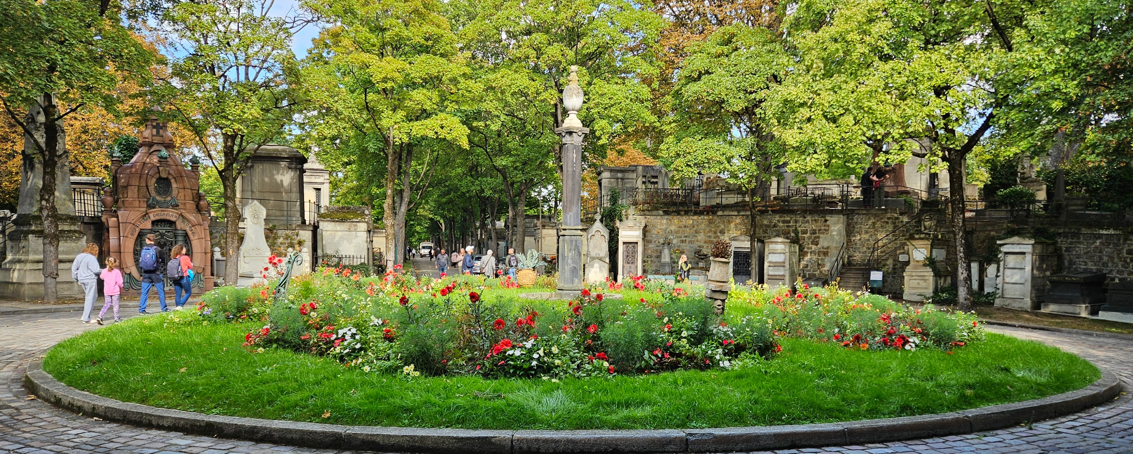 Lovely garden at the Montmartre Cemetery