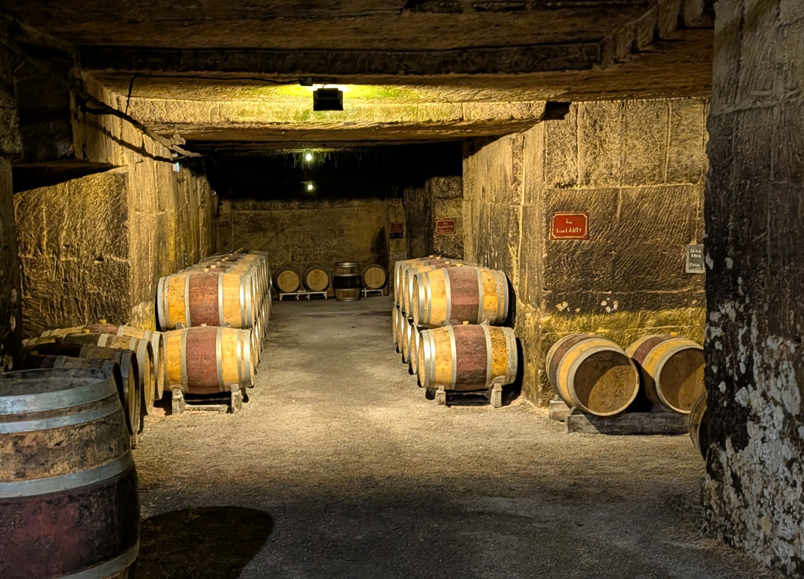 Wine storage in underground stone space