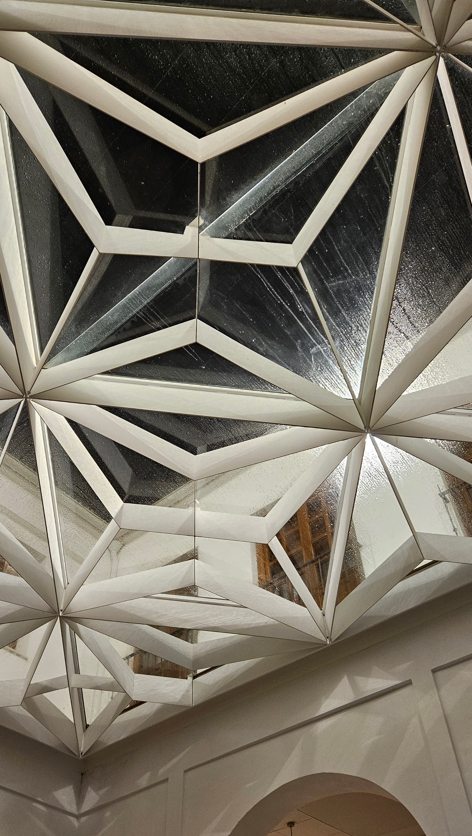 Ceiling of Lalola restaurant