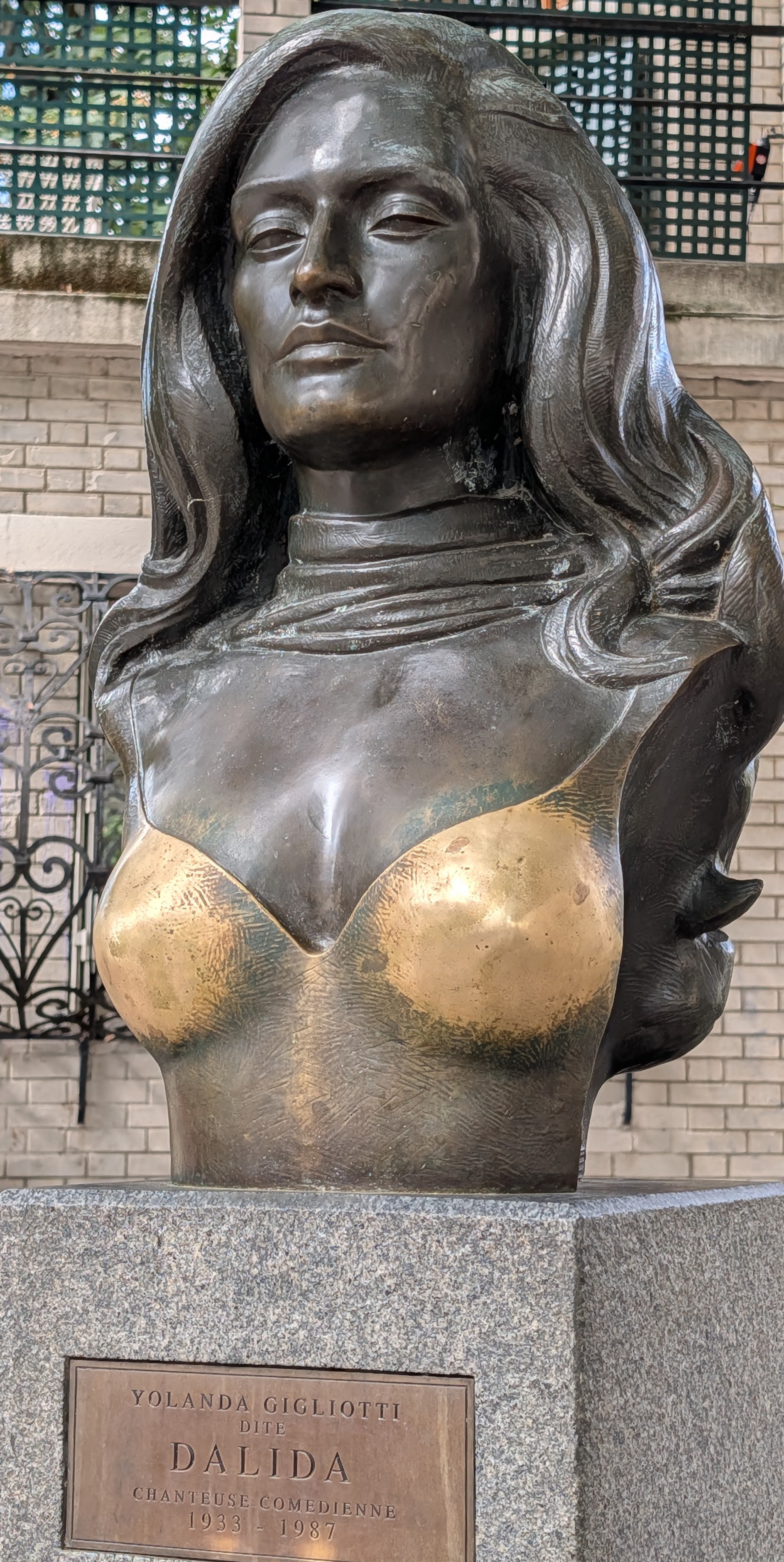 Bust of Volanda Gigliotti, aka Dalida