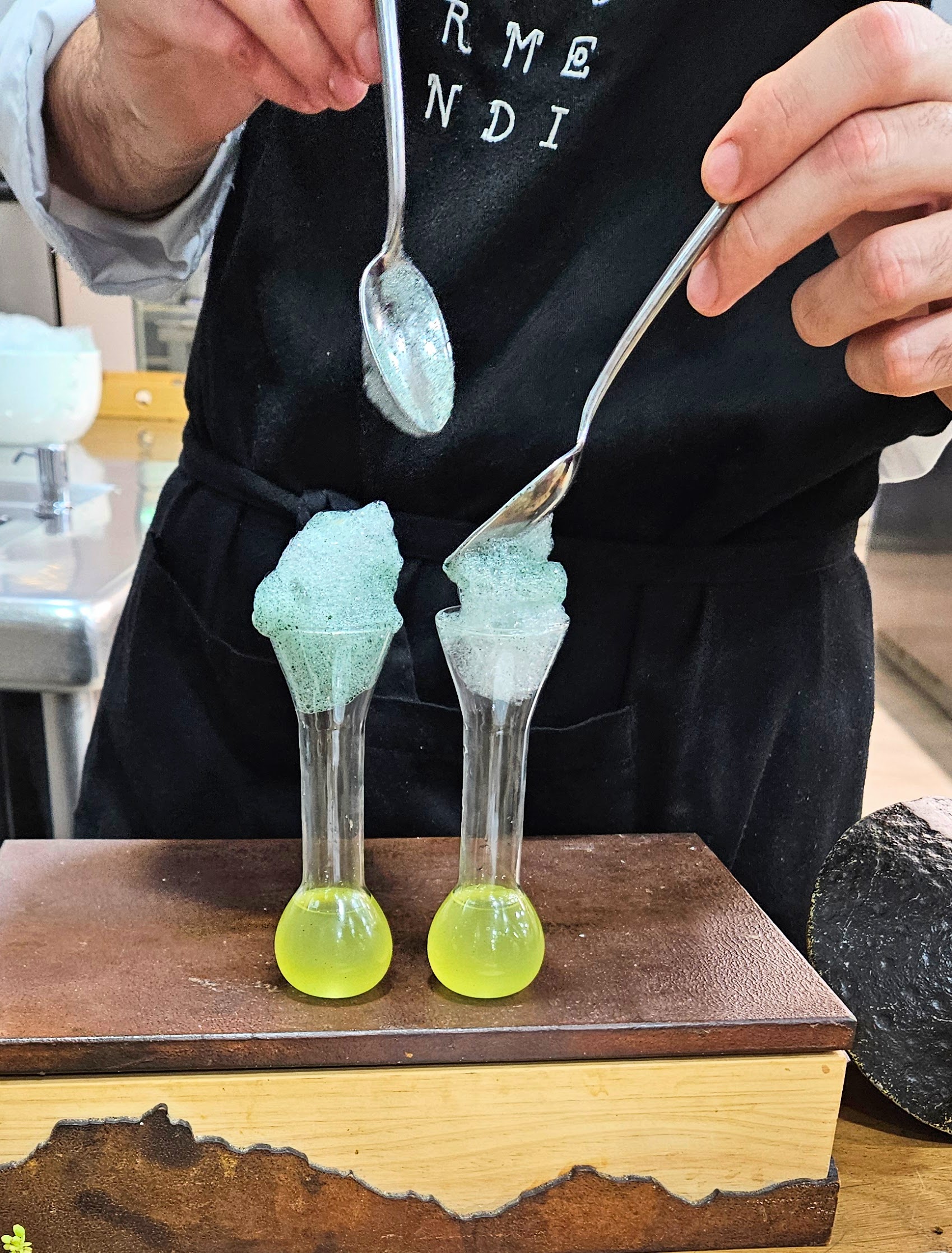 Sea txocholi in flask with foam on top