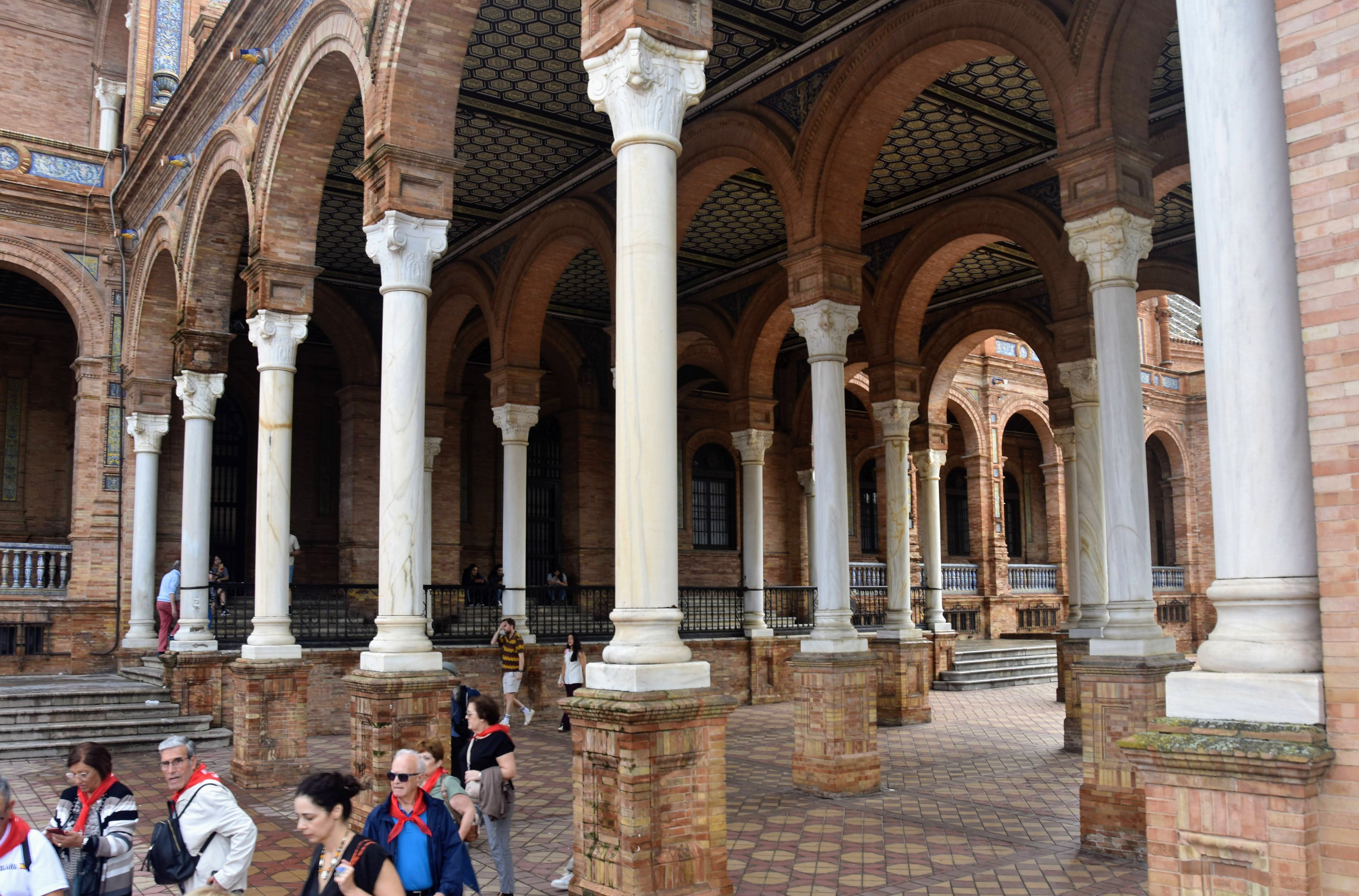 Columnade at the Plaza de España