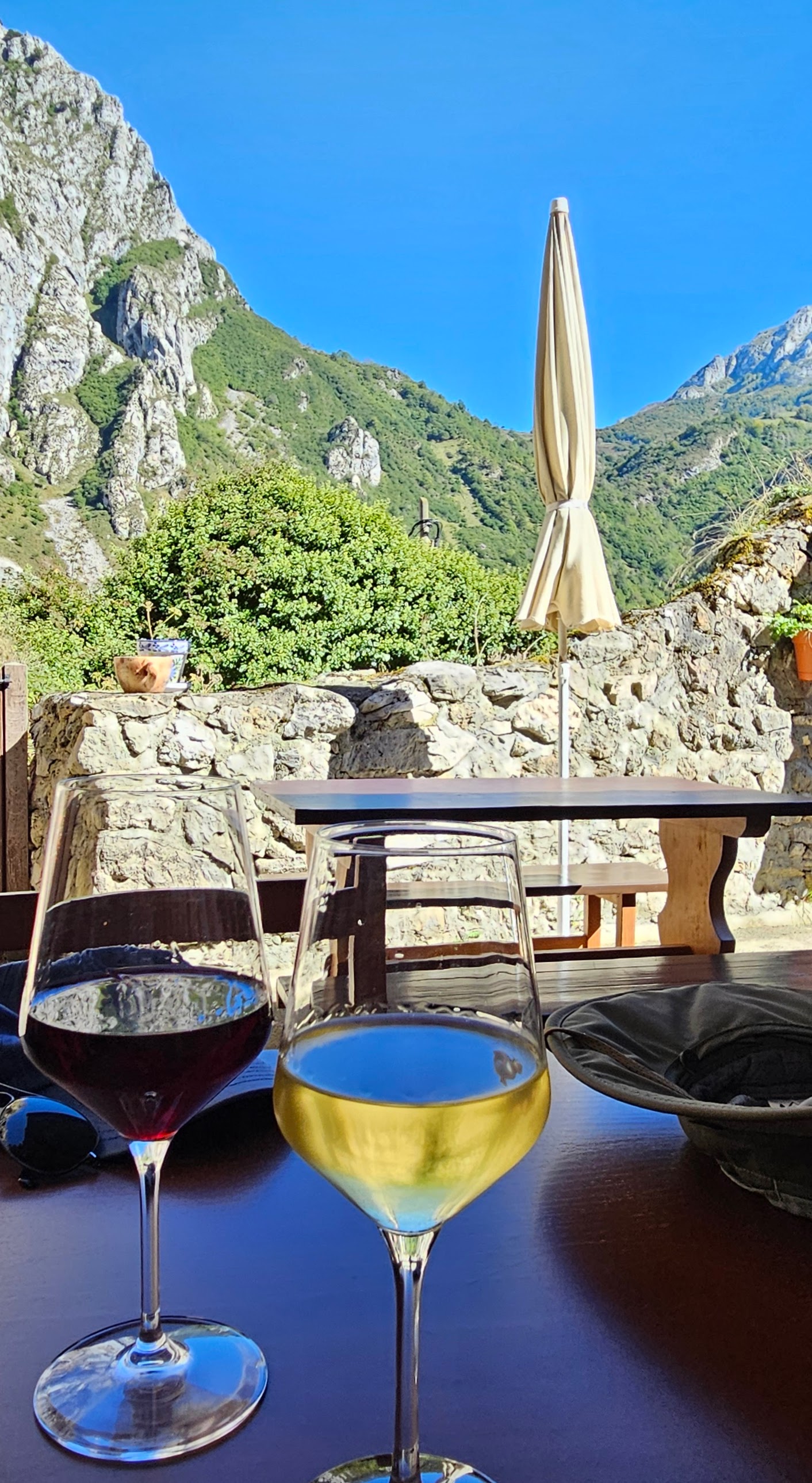 Enjoying some wine in Bulnes Alta on a sunny day