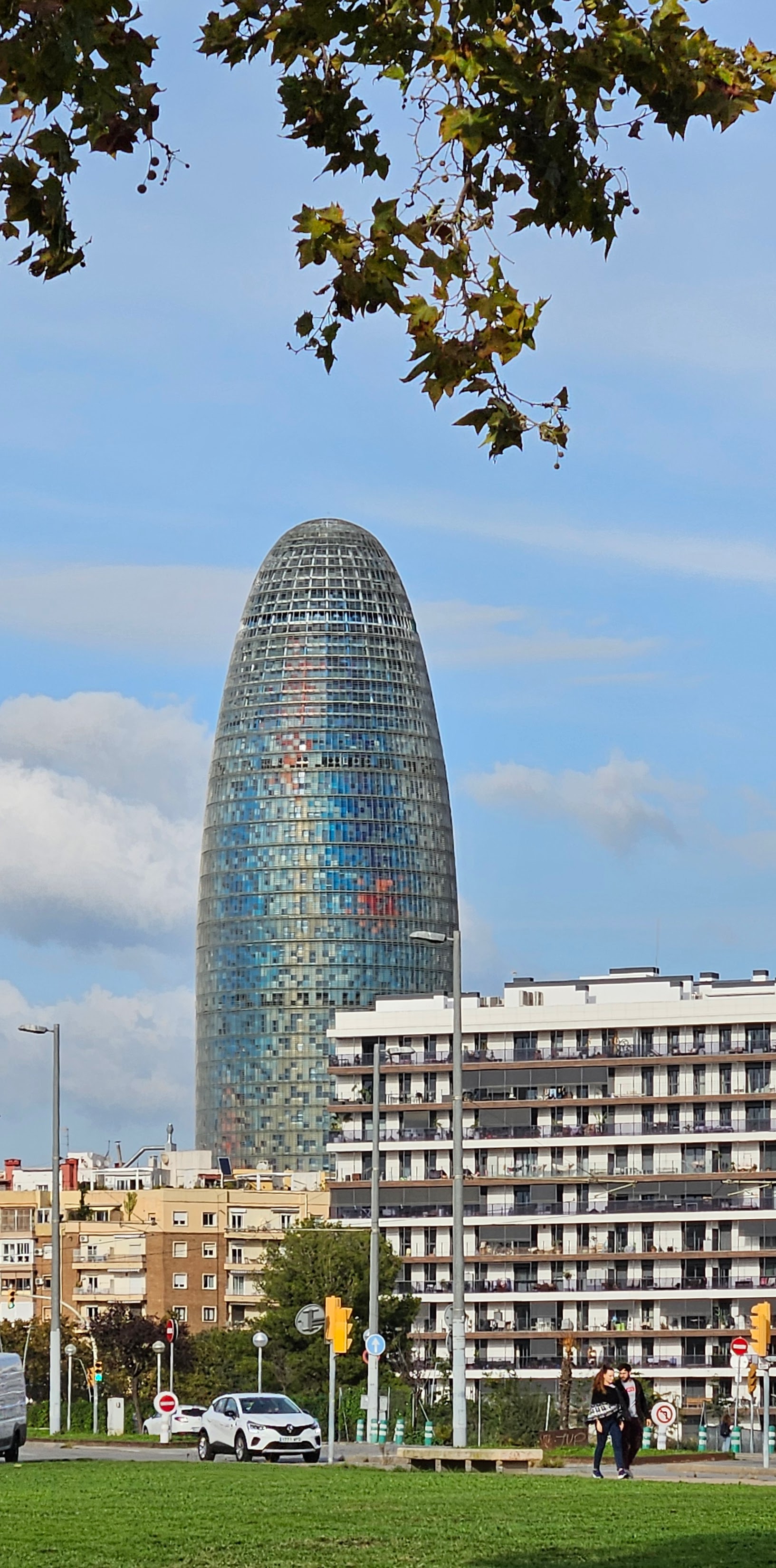 Torre Glòries in the distance