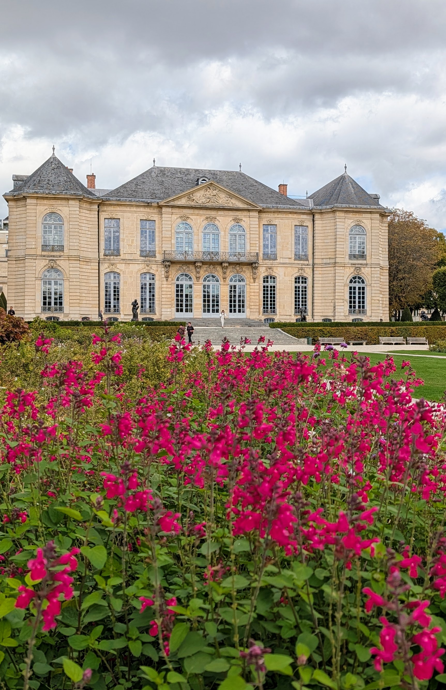 Back garden of the Musée Rodin