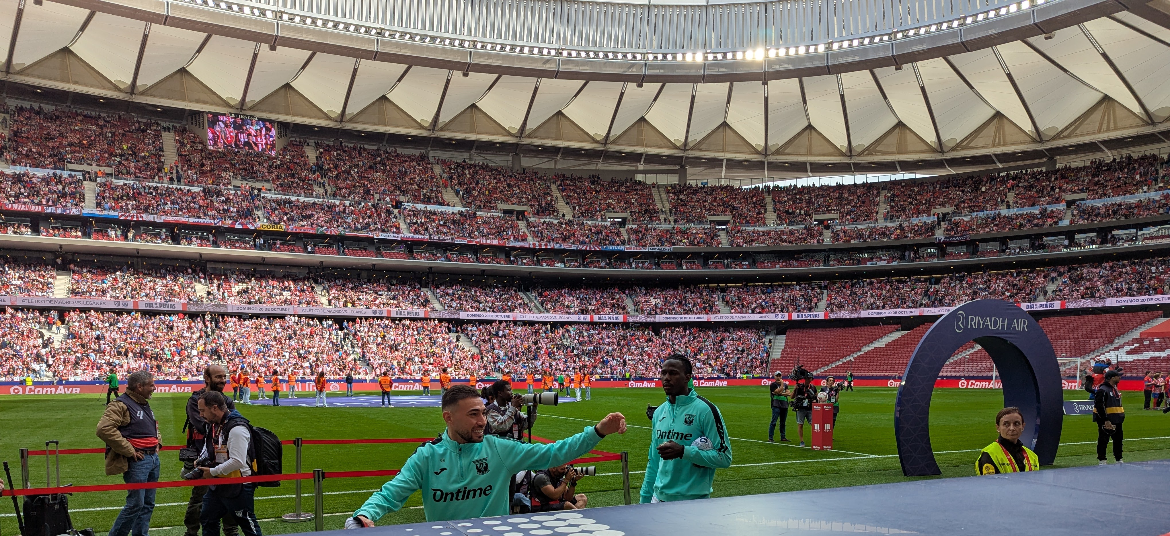 Interior of Civitas Metropolitano and pre-game activity