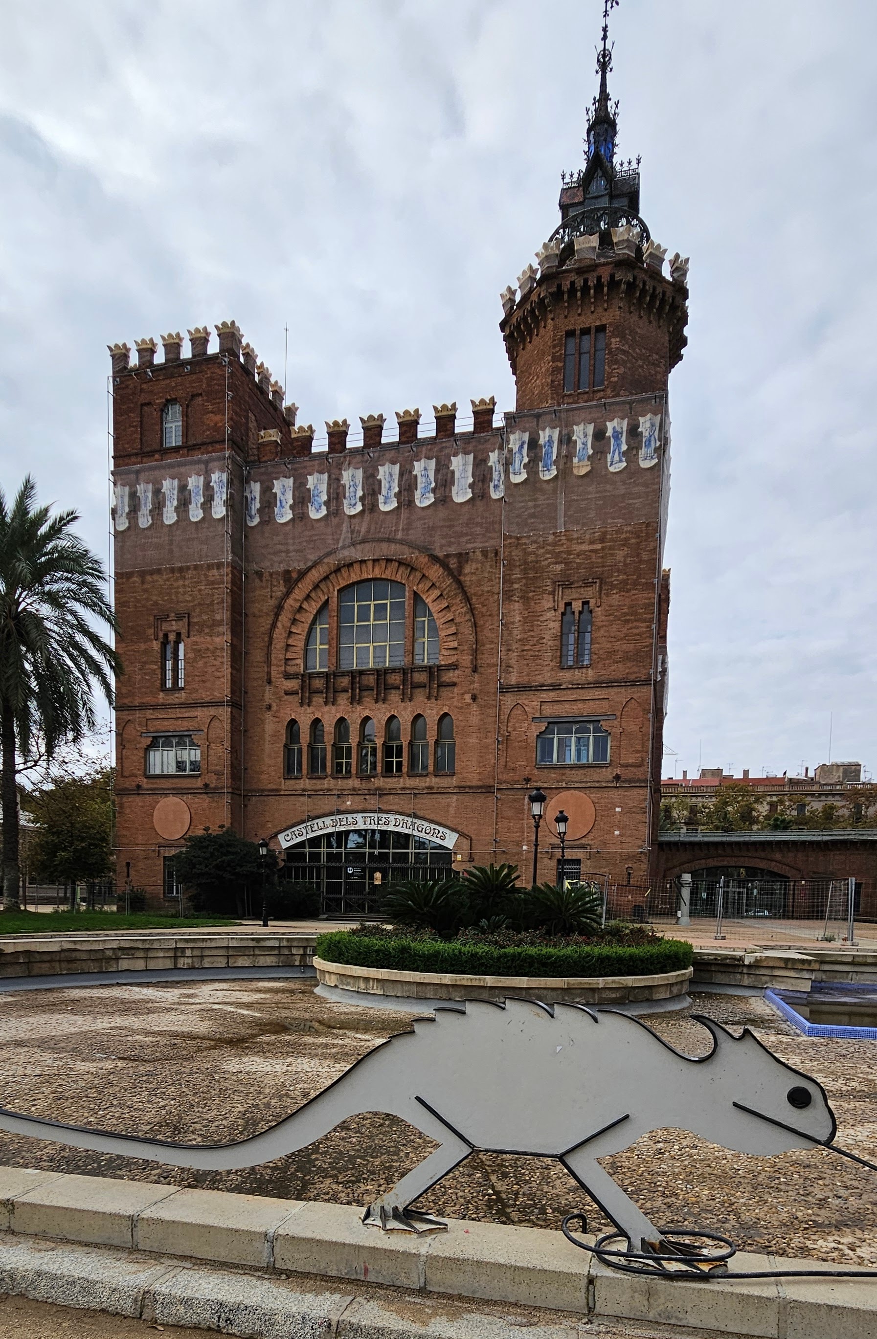 Castel dels Tres Dragons